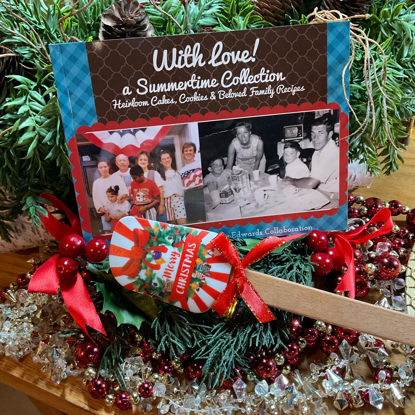 Holiday Heritage Cookbook Gift Set