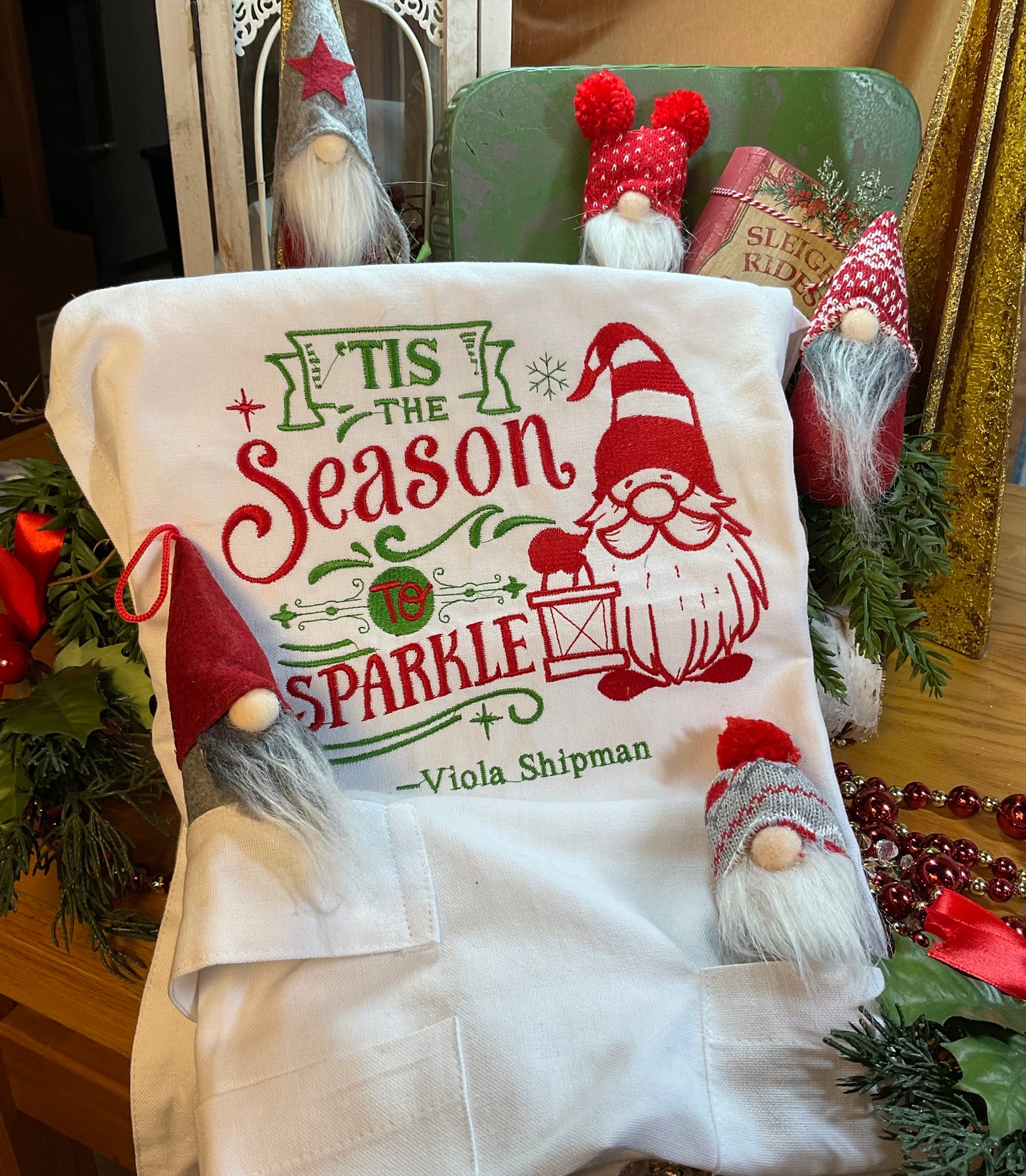 Sparkle Holiday Gnome Apron w/Ornament